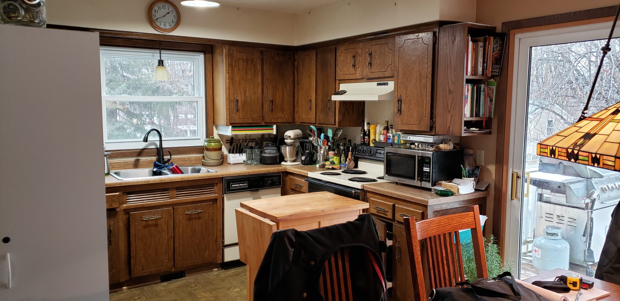 Kitchen before remodel