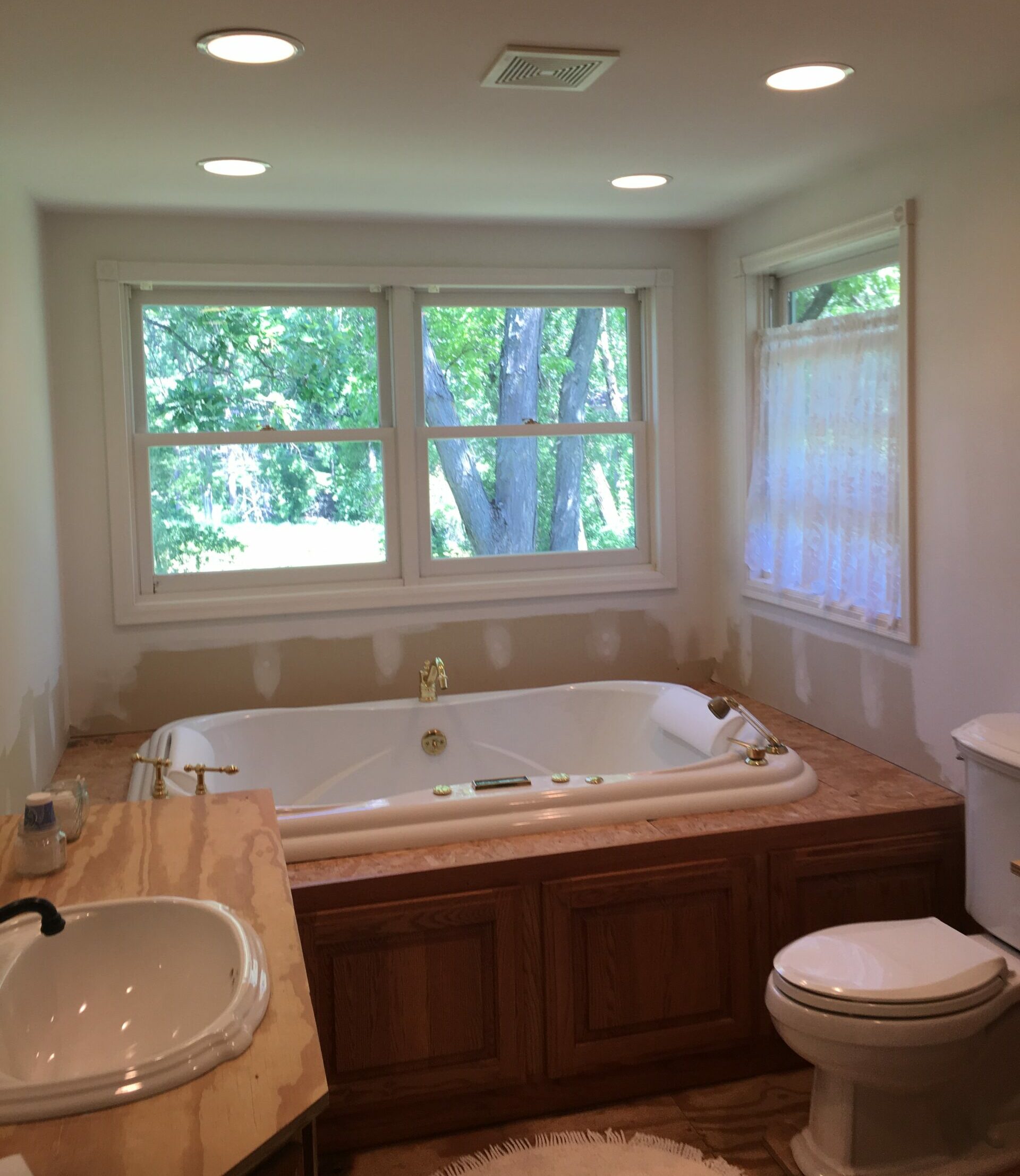 Bathroom before remodel