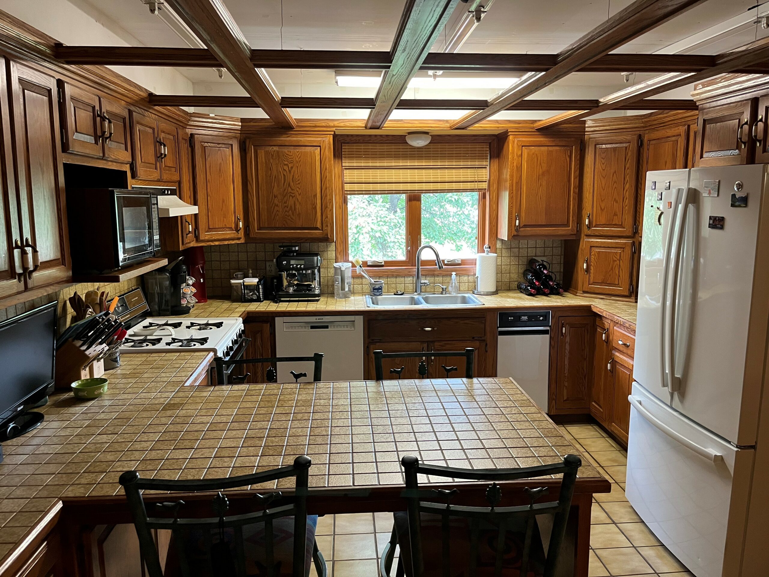 Kitchen before remodel